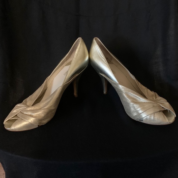 Max Studio heels - Picture 2 of 4